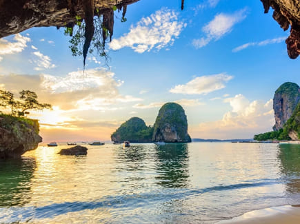 Krabi → Phi Phi Island → Phuket custom travel planning route