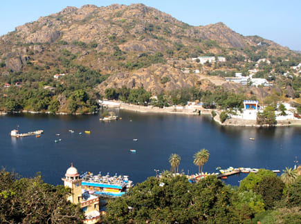 Udaipur → Mount Abu custom travel planning route